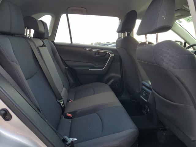 Photo 11 from auction – 2021 TOYOTA RAV4 LE with VIN JTML6RFV2MD008294