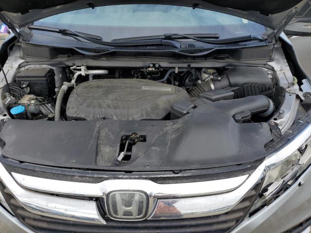 Photo 12 from auction – 2020 HONDA ODYSSEY with VIN 5FNRL6H72LB011753