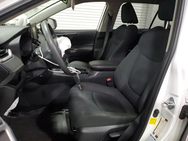 Photo 7 from auction – 2019 TOYOTA RAV4 LE with VIN JTMF1RFV6KD043560