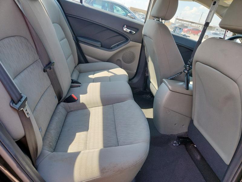 Photo 10 from auction – 2015 KIA FORTE with VIN KNAFK4A64F5429021