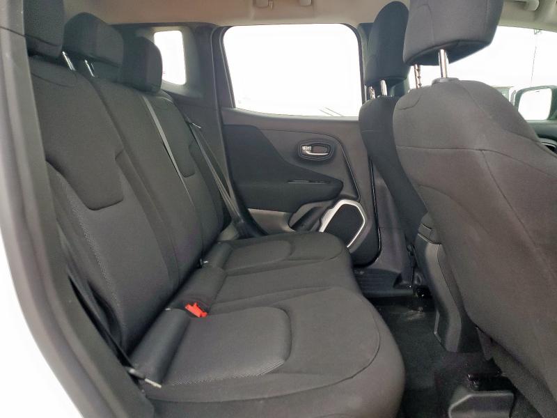 Photo 11 from auction – 2018 JEEP RENEGADE S with VIN ZACCJBAB4JPJ22522
