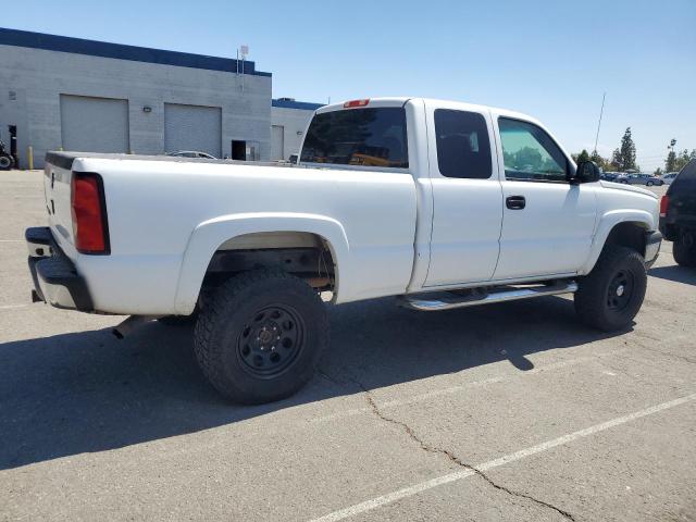 Photo 3 from auction – 2005 CHEVROLET SILVERADO with VIN 1GCEK19B85E327539