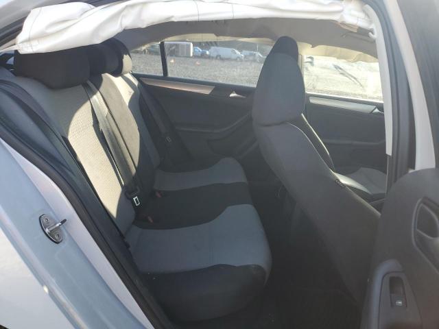 Photo 10 from auction – 2017 VOLK JETTA S with VIN 3VW2B7AJ6HM396055