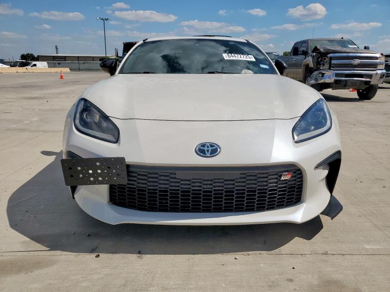 Photo 5 from auction – 2023 TOYOTA GR 86 with VIN JF1ZNBB19P9750888