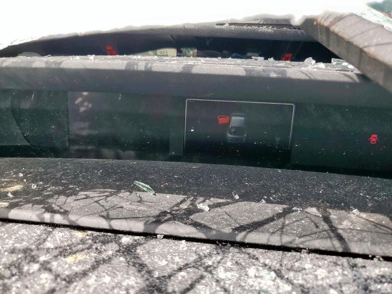 Photo 9 from auction – 2018 TOYOTA PRIUS with VIN JTDKBRFU2J3060394