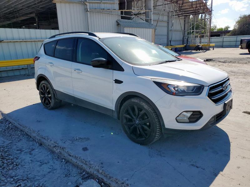 Photo 4 from auction – 2019 FORD ESCAPE SE with VIN 1FMCU0GD8KUB30156