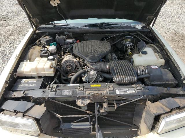 Photo 11 from auction – 1994 CADILLAC COMMERCIAL with VIN 1GEFH90P1RR702168