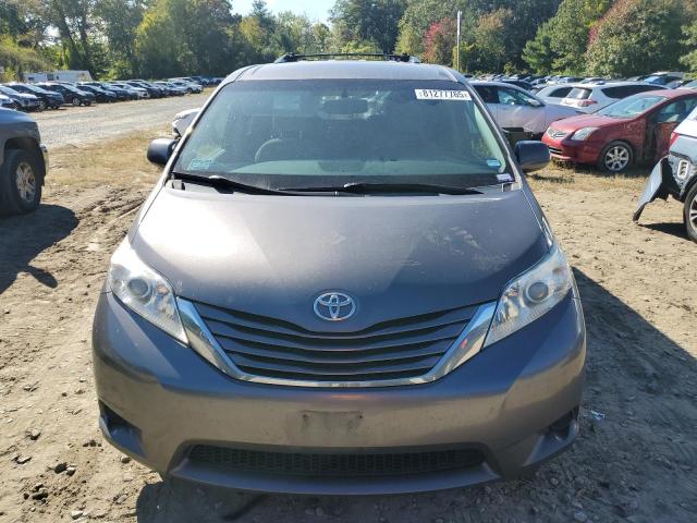 Photo 5 from auction – 2015 TOYOTA SIENNA LE with VIN 5TDKK3DCXFS547873