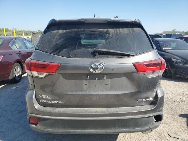 Zdjęcie 6 z aukcji – 2018 TOYOTA HIGHLANDER z VIN 5TDJZRFH1JS524283