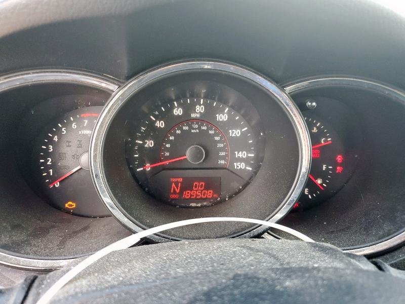 Photo 9 from auction – 2011 KIA SORENTO BA with VIN 5XYKT4A23BG065798
