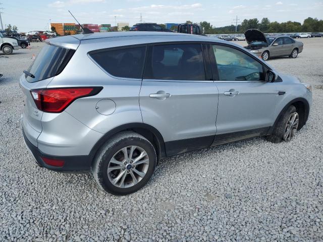 Photo 3 from auction – 2019 FORD ESCAPE SE with VIN 1FMCU9GD2KUB65800
