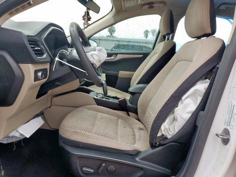 Photo 7 from auction – 2020 FORD ESCAPE with VIN 1FMCU9G62LUA85416