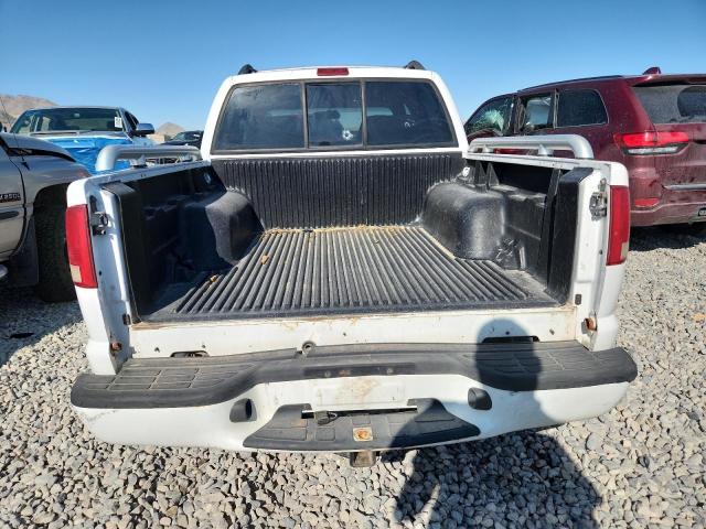 Photo 6 from auction – 2004 GMC SONOMA with VIN 1GTDT13X74K141665