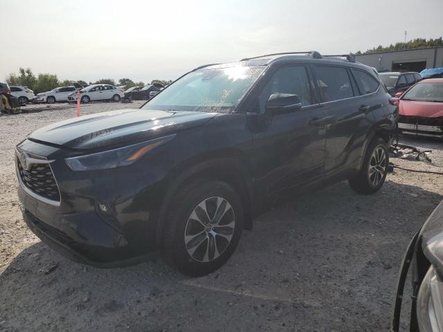 TOYOTA HIGHLANDER 2022 with VIN 5TDGZRBH2NS226749 - Photo from auction