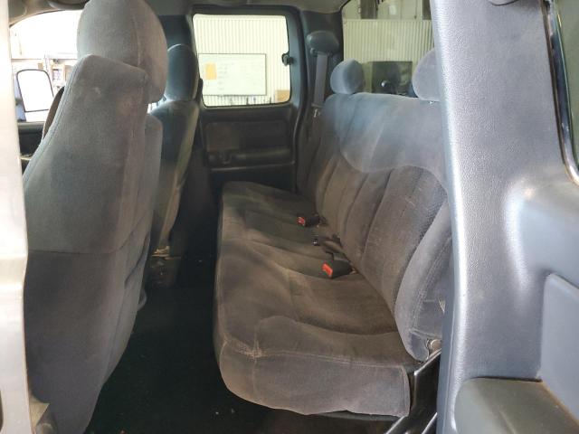 Photo 10 from auction – 2002 CHEVROLET SILVERADO with VIN 1GCHK29U72E113321