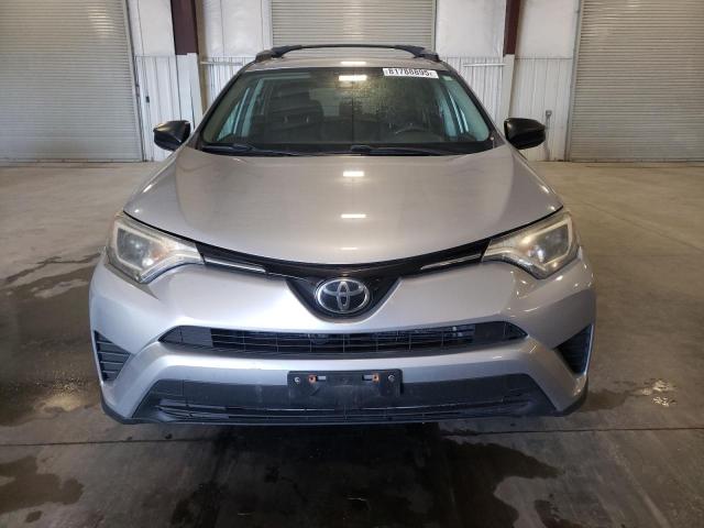 Zdjęcie 5 z aukcji – 2017 TOYOTA RAV4 LE z VIN 2T3BFREV2HW591407