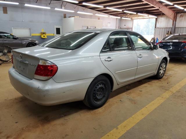 Photo 3 from auction – 2005 TOYOTA CAMRY LE with VIN 4T1BE32K15U050668
