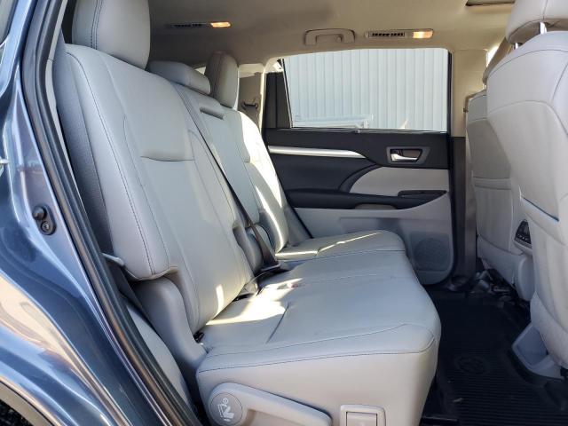 Photo 11 from auction – 2019 TOYOTA HIGHLANDER with VIN 5TDJZRFH1KS947026