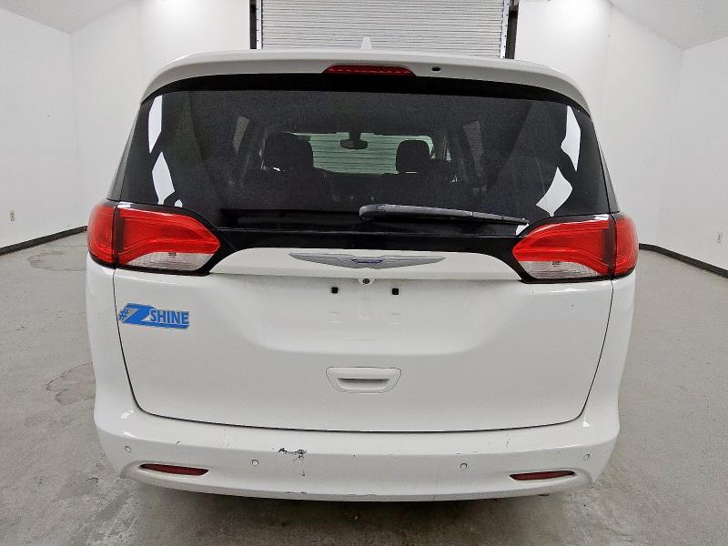 Photo 6 from auction – 2017 CHRYSLER PACIFICA L with VIN 2C4RC1CG8HR764922