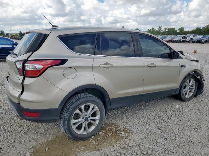 Photo 3 from auction – 2017 FORD ESCAPE SE with VIN 1FMCU0GD0HUD76241
