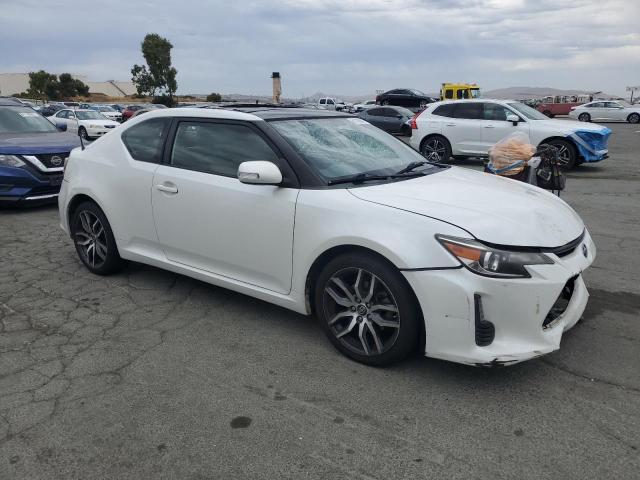 Photo 4 from auction – 2016 SCION TC with VIN JTKJF5C70GJ016575