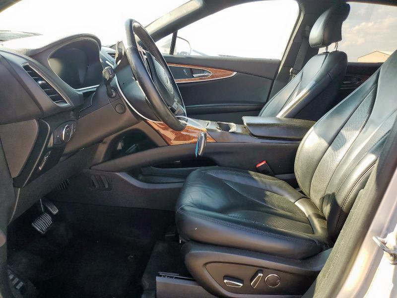 Photo 7 from auction – 2019 LINCOLN NAUTILUS S with VIN 2LMPJ6K99KBL32854