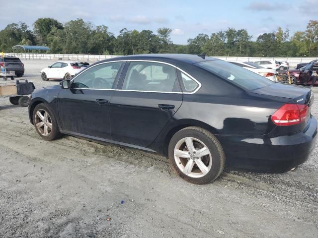 Photo 2 from auction – 2015 VOLKSWAGEN PASSAT S with VIN 1VWAT7A3XFC116078