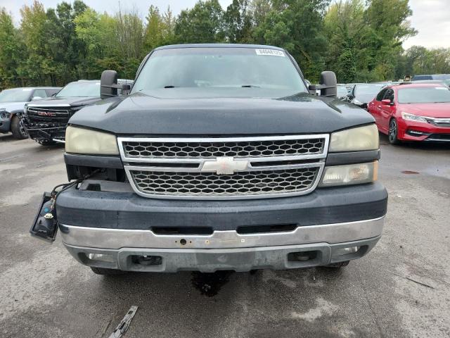 Photo 5 from auction – 2005 CHEVROLET SILVERADO with VIN 1GCHK29U95E212789
