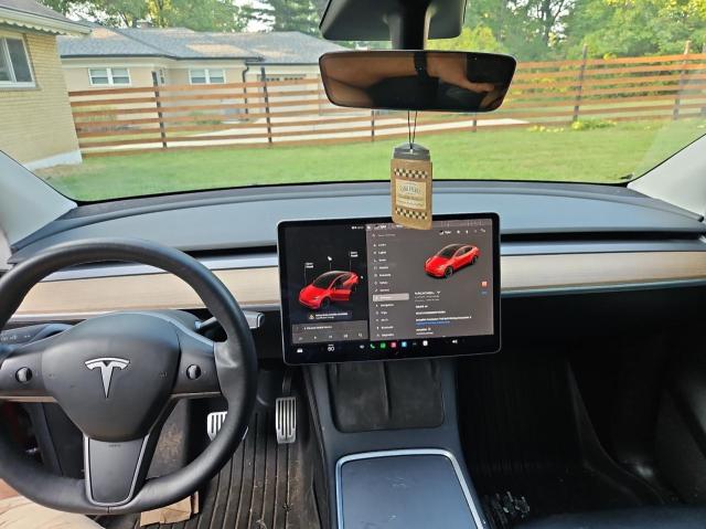 Photo 9 from auction – 2021 TESLA MODEL Y with VIN 5YJYGDEE8MF193354