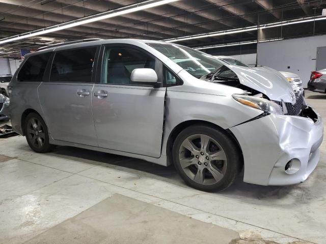 Photo 4 from auction – 2015 TOYOTA SIENNA SPO with VIN 5TDXK3DC2FS631899