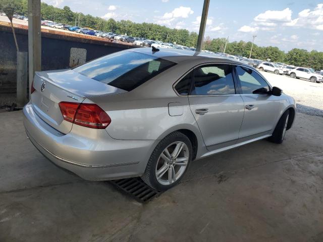 Photo 3 from auction – 2015 VOLKSWAGEN PASSAT SEL with VIN 1VWCV7A31FC063337