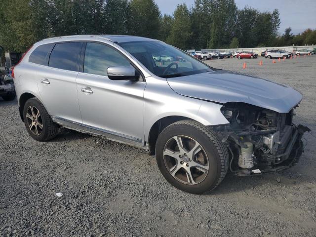 Photo 4 from auction – 2015 VOLVO XC60 T6 PL with VIN YV4902RD5F2587850