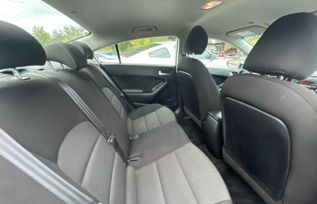 Photo 6 from auction – 2018 KIA FORTE LX with VIN 3KPFK4A75JE197831