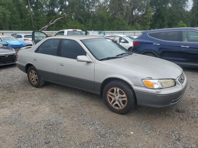 Photo 4 from auction – 2001 TOYOTA CAMRY CE with VIN 4T1BG22K11U047302
