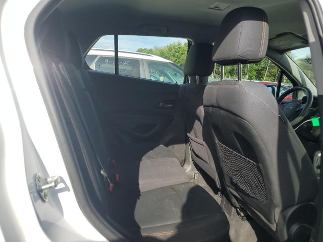 Photo 11 from auction – 2017 CHEVROLET TRAX LS with VIN 3GNCJNSB2HL256880
