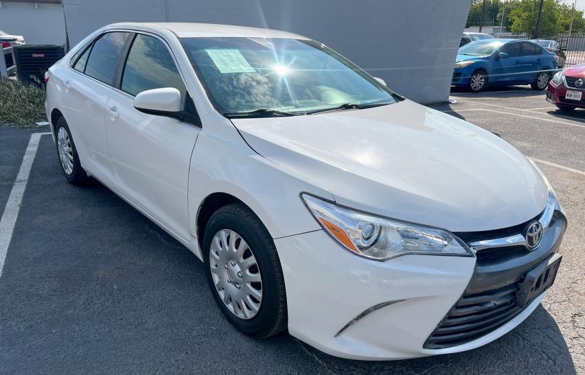 TOYT CAMRY LE 2015 with VIN 4T4BF1FK2FR492393 - Photo from auction