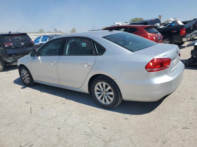 Photo 2 from auction – 2015 VOLKSWAGEN PASSAT S with VIN 1VWAT7A31FC035132