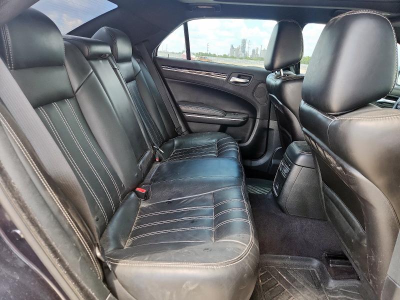 Photo 10 from auction – 2018 CHRYSLER 300 S with VIN 2C3CCABG4JH266479