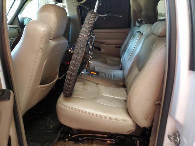 Photo 11 from auction – 2000 CHEVROLET SUBURBAN K with VIN 3GNFK16T6YG199033