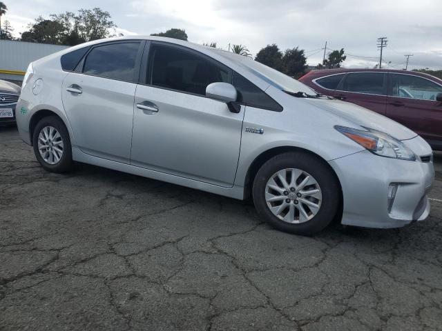 Photo 4 from auction – 2014 TOYOTA PRIUS PLUG with VIN JTDKN3DP2E3055817