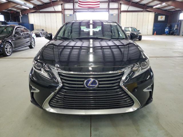 Foto 5 de la subasta – 2018 LEXUS ES 300H con VIN JTHBW1GG2J2187567