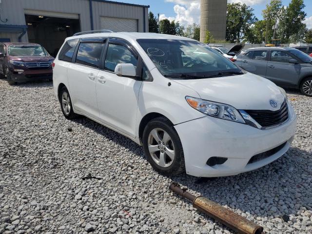Photo 4 from auction – 2013 TOYOTA SIENNA LE with VIN 5TDKK3DC0DS362289