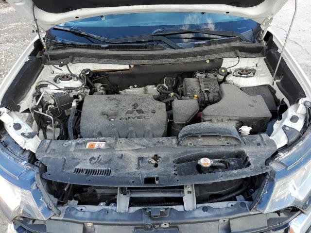 Photo 12 from auction – 2018 MITSUBISHI OUTLANDER SE with VIN JA4AD3A39JZ034965