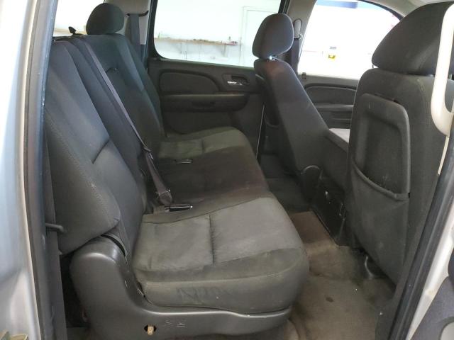 Photo 10 from auction – 2010 CHEVROLET SUBURBAN K with VIN 1GNUKHE37AR238168