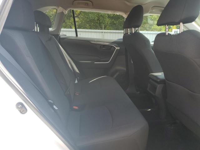 Photo 11 from auction – 2021 TOYOTA RAV4 LE with VIN 2T3F1RFV3MC198297