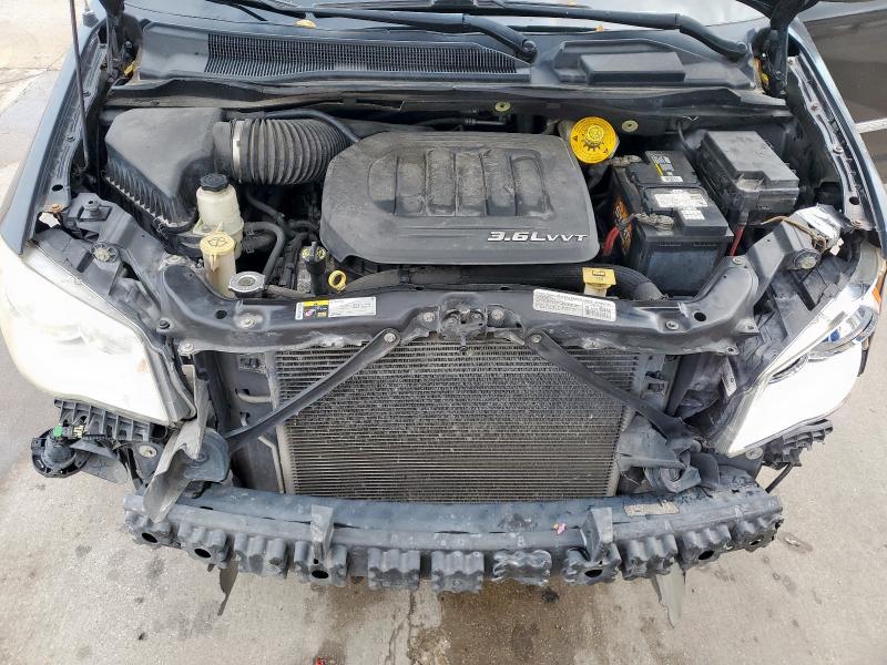 Photo 12 from auction – 2014 CHRYSLER TOWN & COU with VIN 2C4RC1BG0ER272138