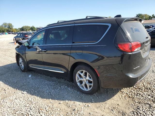 Photo 2 from auction – 2017 CHRYSLER PACIFICA TOURING L with VIN 2C4RC1BG9HR710434