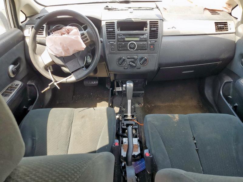 Photo 8 from auction – 2010 NISSAN VERSA S with VIN 3N1BC1CP3AL381235