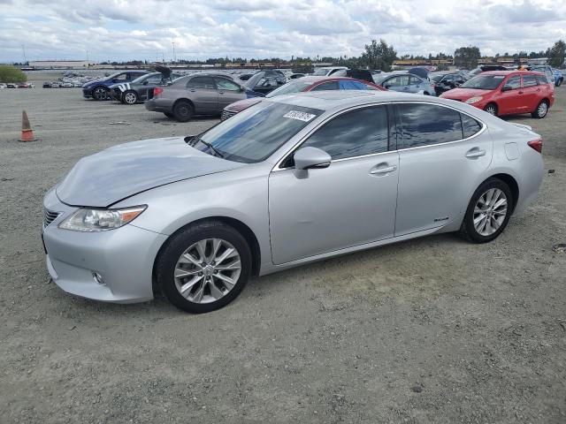 LEXUS ES 300H 2013 with VIN JTHBW1GG4D2013925 - Photo from auction
