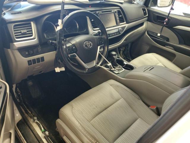 Photo 8 from auction – 2017 TOYOTA HIGHLANDER with VIN 5TDBZRFH1HS361195